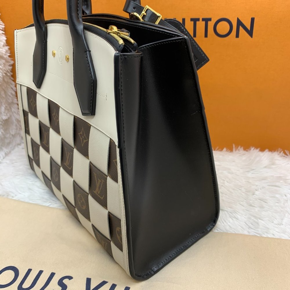 āSOLDāLOUIS VUITTON Damier Tressage Steamer MM bag - Picture 7 of 14